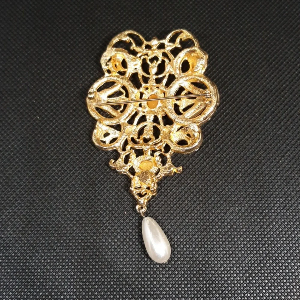 Gold & Blue Brooch with Hanging Faux Pearl - Picture 3 of 3